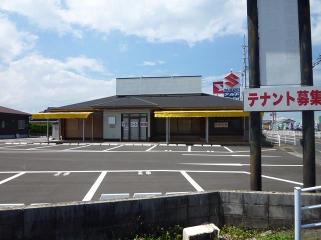 【豊前市・宇島駅徒歩15分/ＪＲ⽇豊本線　家賃25万円・65.87坪！飲食店開業におすすめの大型店舗